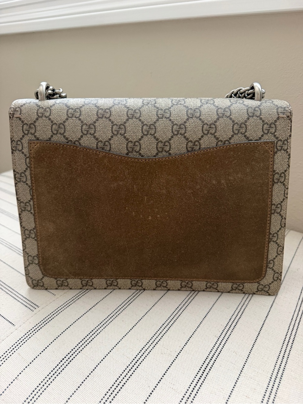 Gucci GG Supreme Beige and Brown Dionysus Shoulder Bag Medium - Picture 3 of 9